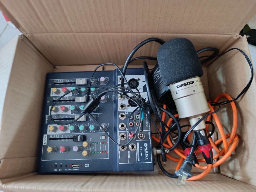 Bộ livestream Yamaha F4-USB. Mua bán Tivi, Âm thanh tại Huyện Lấp Vò Đồng Tháp được đăng bởi PH Dinh hình 1