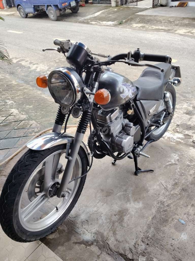 Nhà có con mô tô 125 cc cần bán. Mua bán Xe máy tại Huyện Trảng Bom Đồng Nai được đăng bởi đinh long hình 1