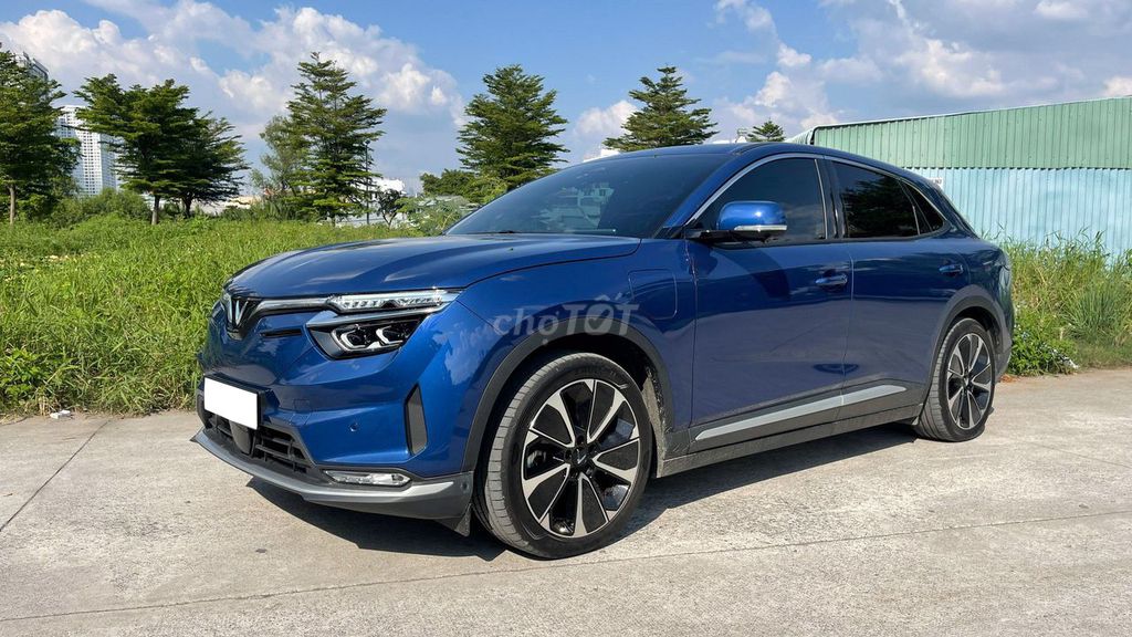 VinFast VF8 NEW nhiều màu mới cực độc đẹp. Mua bán Ô tô tại Quận Hải Châu Đà Nẵng được đăng bởi Vinfast Đà Nẵng hình 3