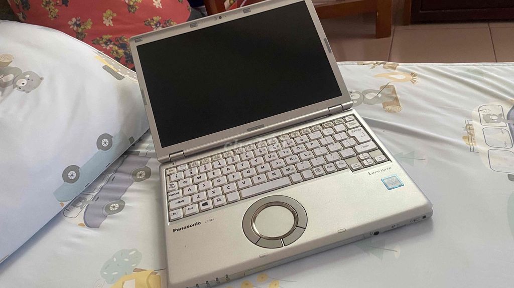 Panasonic CF-SZ6 2K 8GB/230GB. Mua bán Laptop tại Quận 10 Tp Hồ Chí Minh được đăng bởi Tuan hình 1