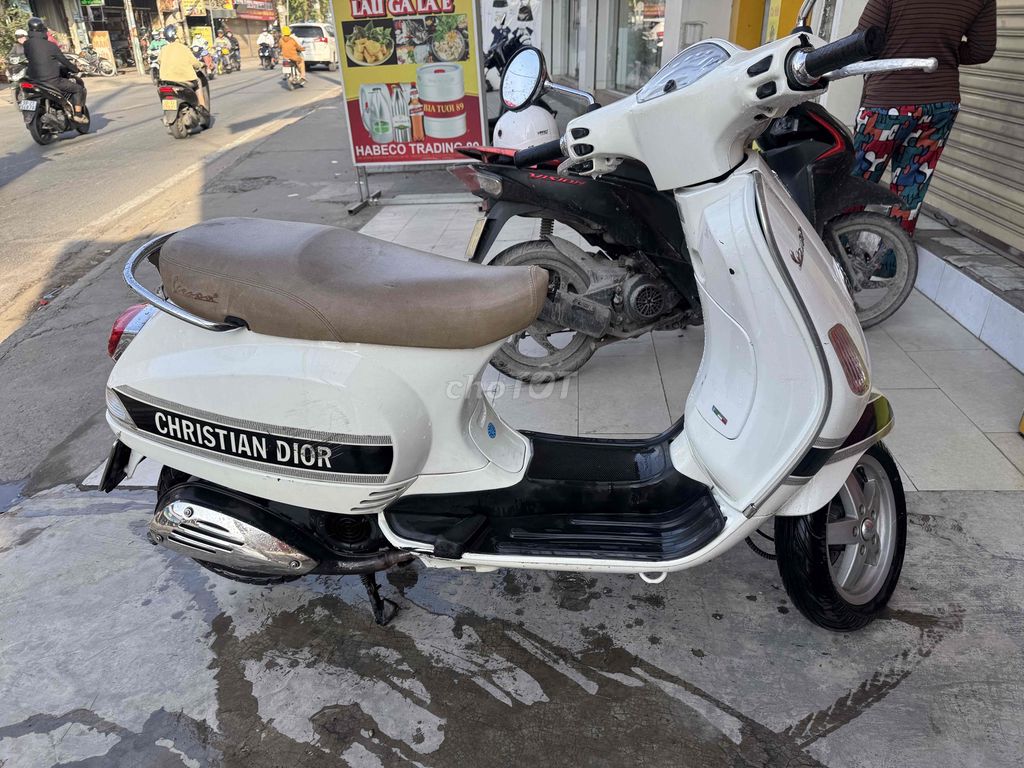 Piaggio Vespa 2010 màu Trắng. Mua bán Xe máy tại Thành phố Thủ Đức Tp Hồ Chí Minh được đăng bởi Anh Phát hình 2