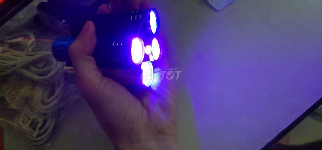 Đèn pin cực tím soi tiền giấy tờ hải sản