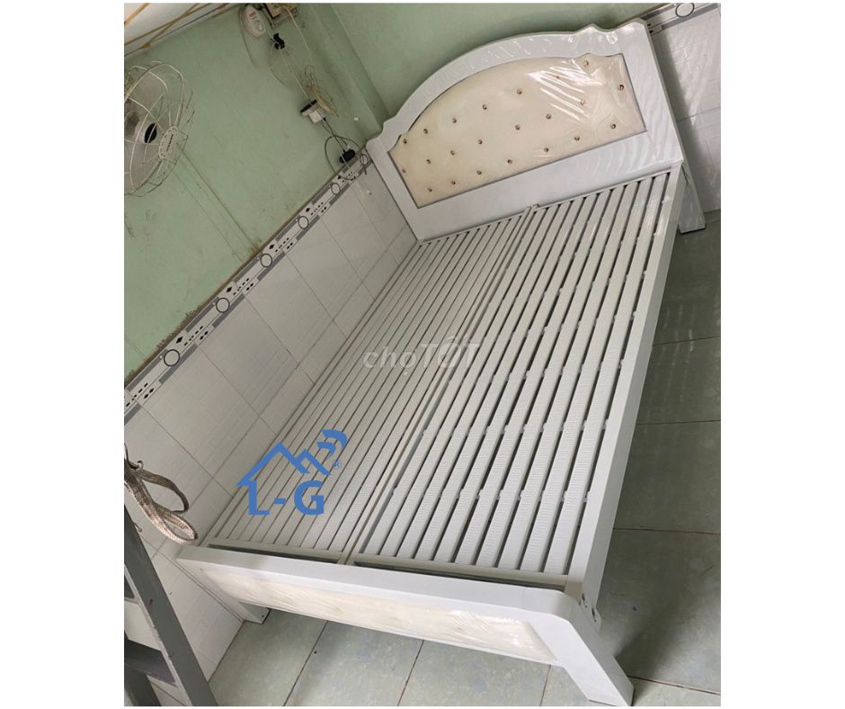 Giường sắt Giường sắt Giường sắt Giường sắt Giường. Mua bán Giường, chăn ga gối nệm tại Quận Tân Bình Tp Hồ Chí Minh được đăng bởi Lâm Gia Home hình 1