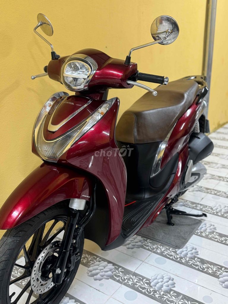 Honda SH Mode 2023 Đỏ đô. Mua bán Xe máy tại Quận Sơn Trà Đà Nẵng được đăng bởi Minh Dũng bán trả góp 136 vân đồn  hình 2