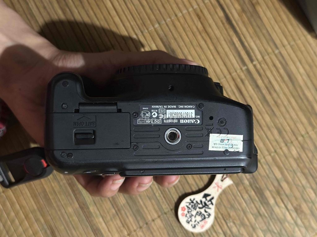 Máy ảnh Canon EOS 600D Đen. Mua bán Máy ảnh, Máy quay tại Thành phố Huế Thừa Thiên Huế được đăng bởi Trần  Thế hình 1