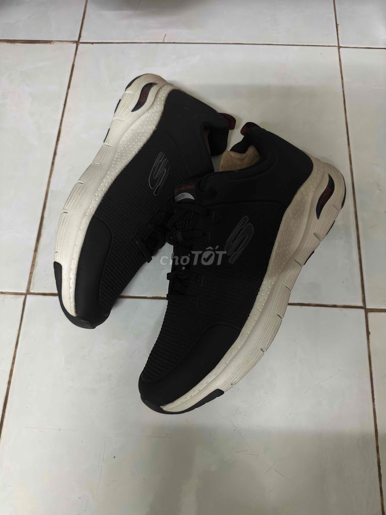 Giày Skerchers archfit. Mua bán Giày dép tại Thành phố Long Khánh Đồng Nai được đăng bởi Minh Nhật hình 1