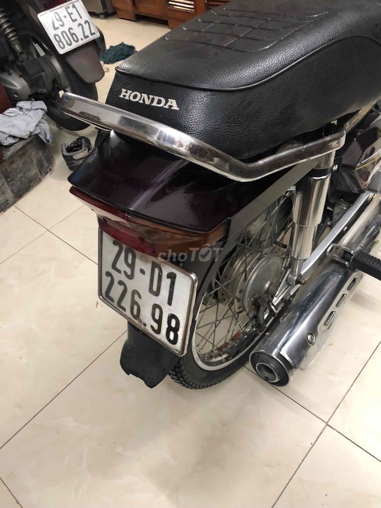 bán xe honda dream, xe còn rất tốt, chính chủ bán.. Mua bán Xe máy tại Quận Hai Bà Trưng Hà Nội được đăng bởi Trần Sơn hình 4