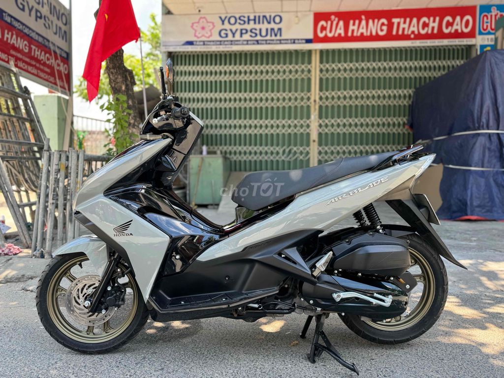 Honda Air Blade 2014 B.số 43 Hỗ trợ trả góp