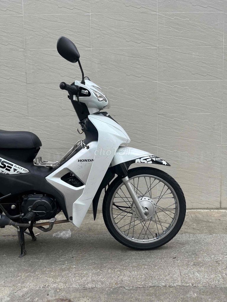 Honda Wave A 110cc 2019 Белый, номер ТП, яростный владелец