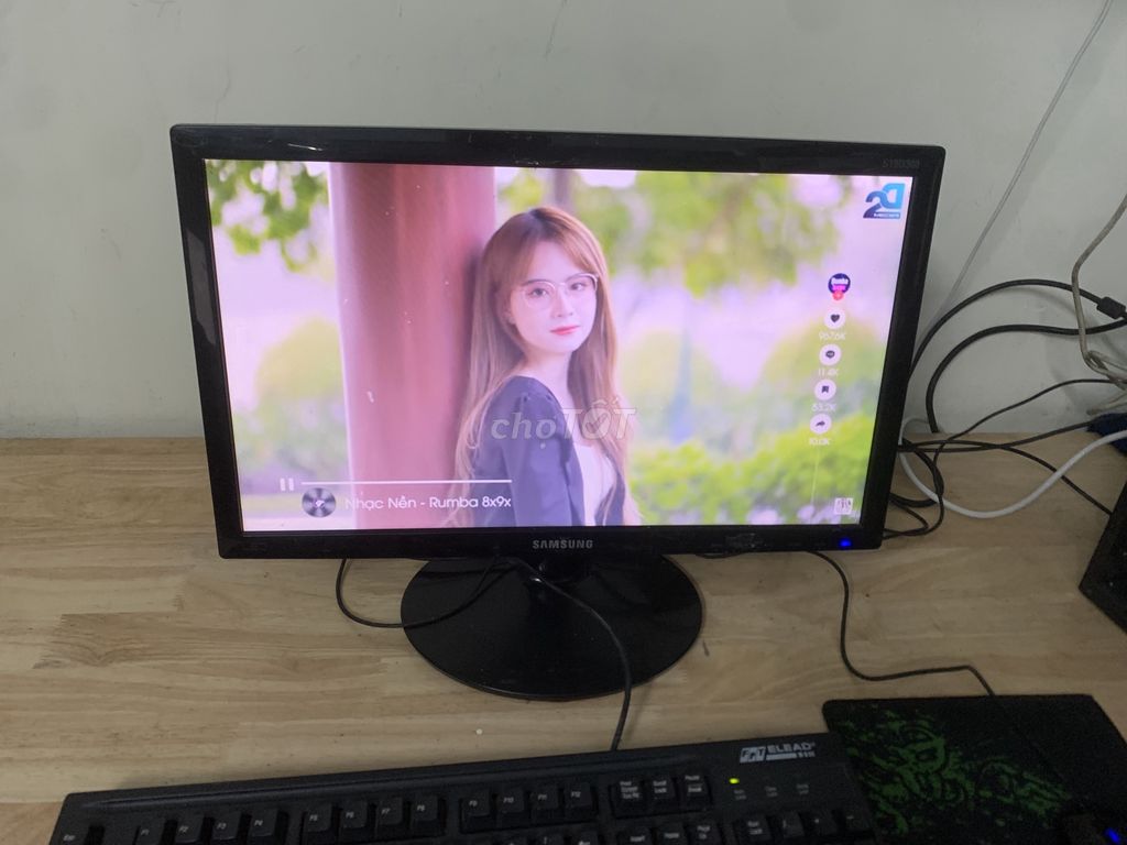 Có màn hình Samsung mỏng 19inch