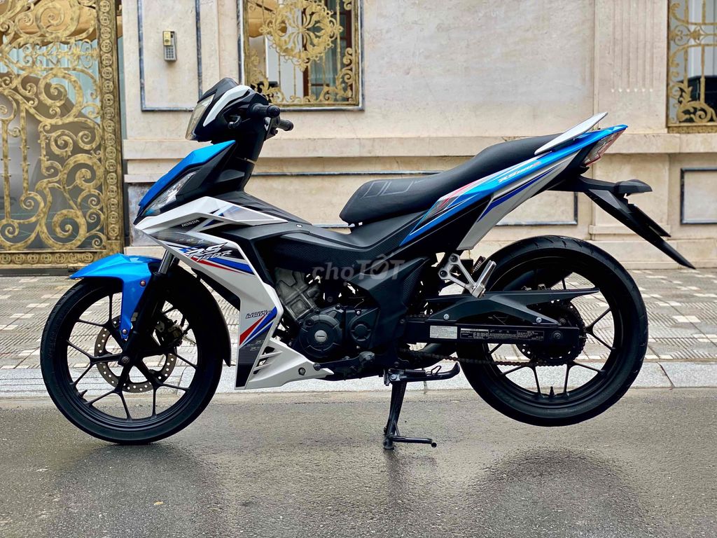 Honda Winner V1 в отличном состоянии, родной мотор, супер качество