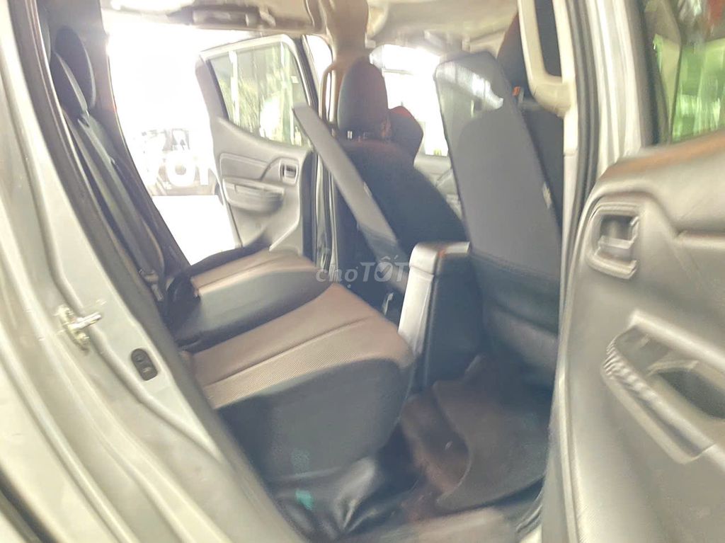 Mitsubishi Triton 2021 4x2 AT bảo dưỡng full hãng. Mua bán Ô tô tại Thành phố Thủ Dầu Một Bình Dương được đăng bởi Mr Việt Mitsubishi BD hình 13