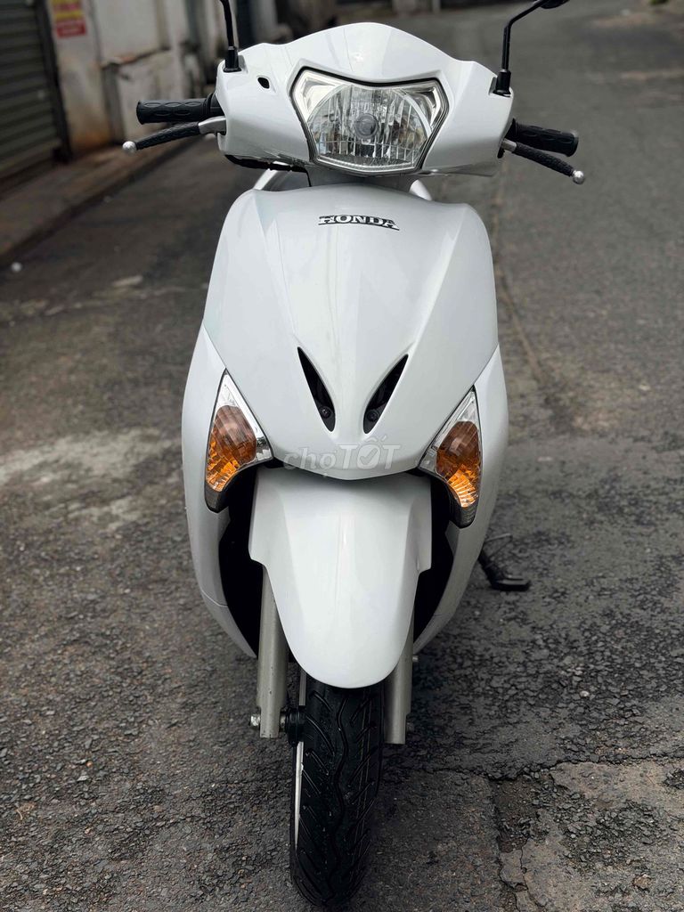 Honda Lead 110cc Fi Красно-черный