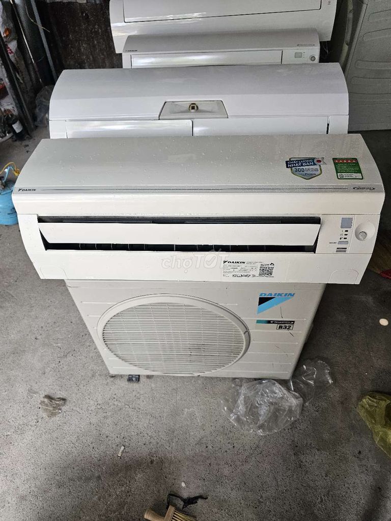 Máy lạnh Daikin FTKC25UAVMV Inverter 1 HP Trắng. Mua bán Máy lạnh, điều hoà tại Thành phố Thủ Đức Tp Hồ Chí Minh được đăng bởi nguyễn hoàng phúc hình 1