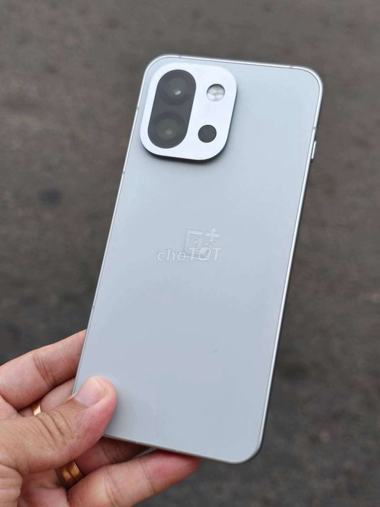 OnePlus 13T Fullbox rom quốc tế . Mua bán Điện thoại tại Quận Bình Tân Tp Hồ Chí Minh được đăng bởi Phạm Vôn hình 1