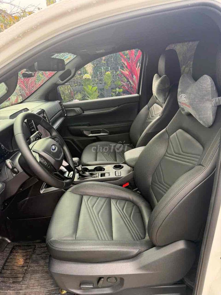 Ford Everest 2025 Titanium 2.0L 4x2 AT - 5000 km. Mua bán Ô tô tại Quận 12 Tp Hồ Chí Minh được đăng bởi Văn Bình hình 6
