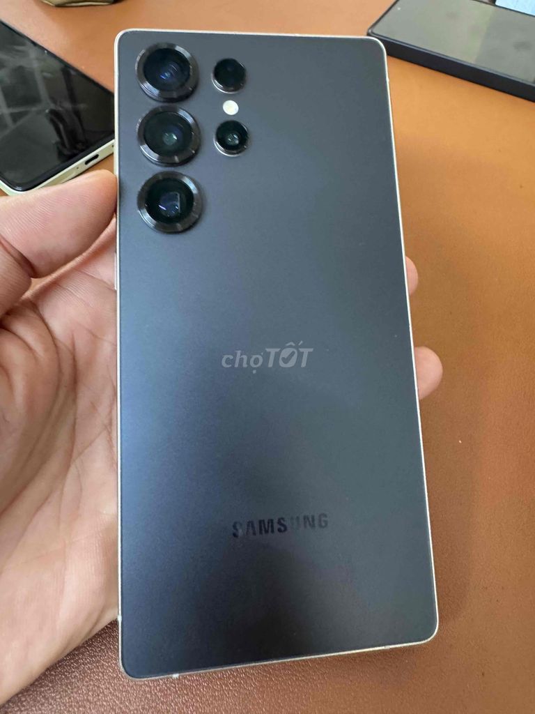 Samsung S25 Ultra Đen Đã sử dụng. Mua bán Điện thoại tại Quận Thanh Khê Đà Nẵng được đăng bởi Huỳnh Văn Hải hình 1