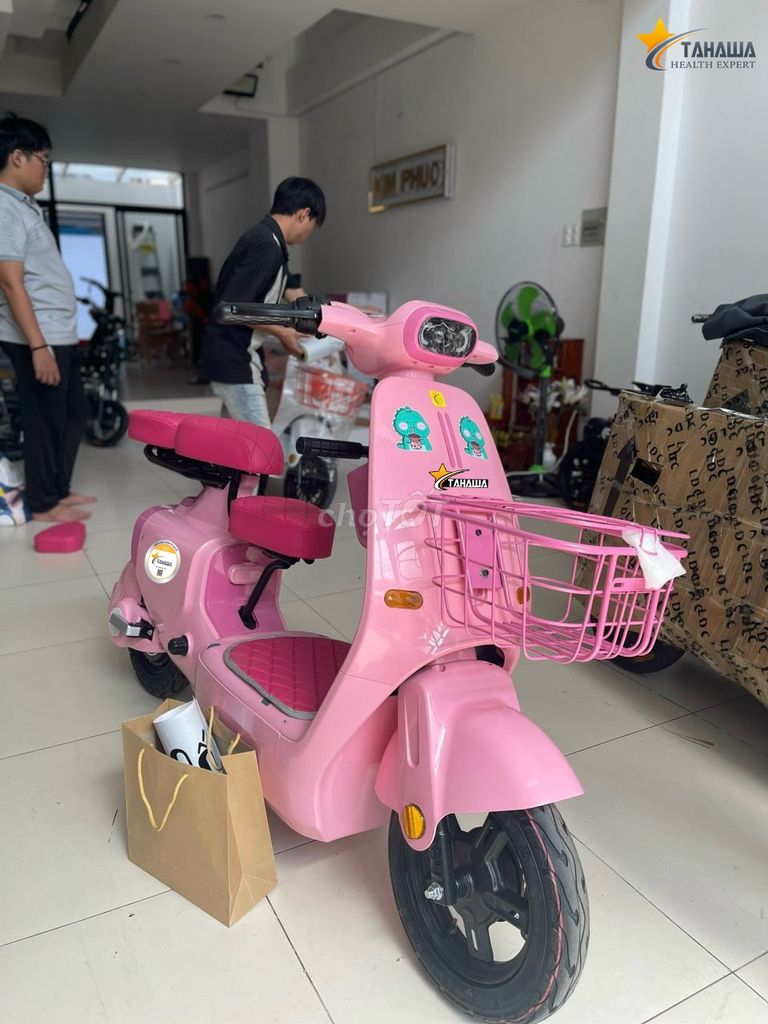 Xe đạp điện màu hồng côn suất 500W. Mua bán Xe điện tại Huyện Thủ Thừa Long An được đăng bởi Đồng Đức hình 2