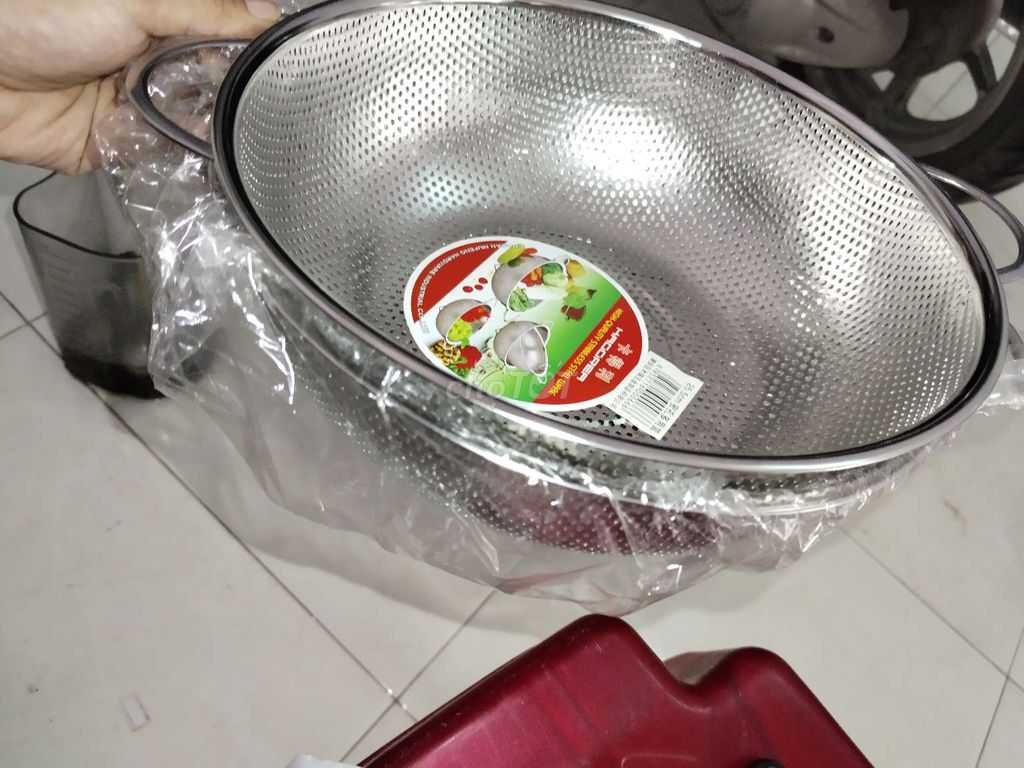 Rổ nhựa inox có quai cầm