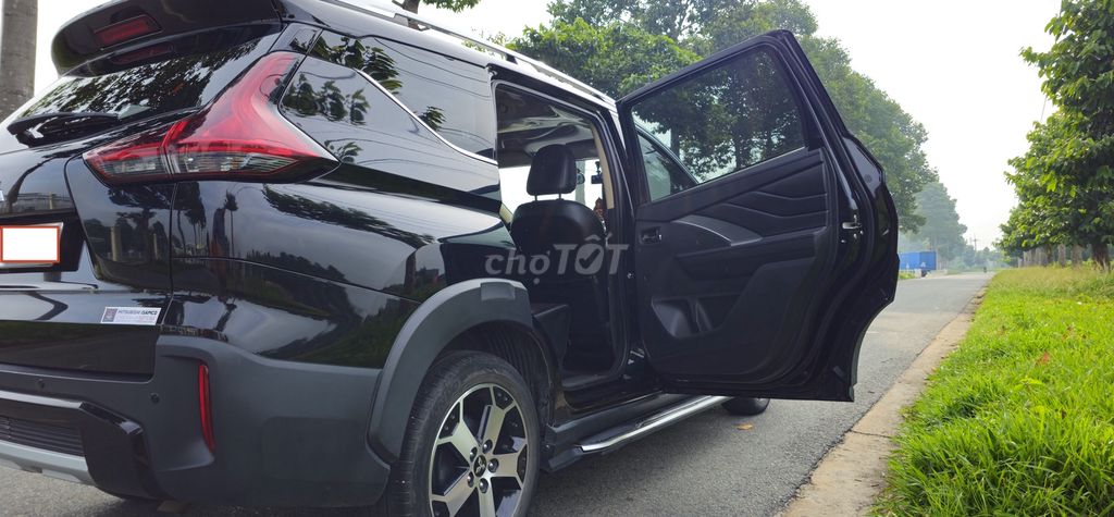 Mitsubishi Xpander Cross AT/ AUDIO 2020, màu Đen. Mua bán Ô tô tại Quận 6 Tp Hồ Chí Minh được đăng bởi Nam hình 8