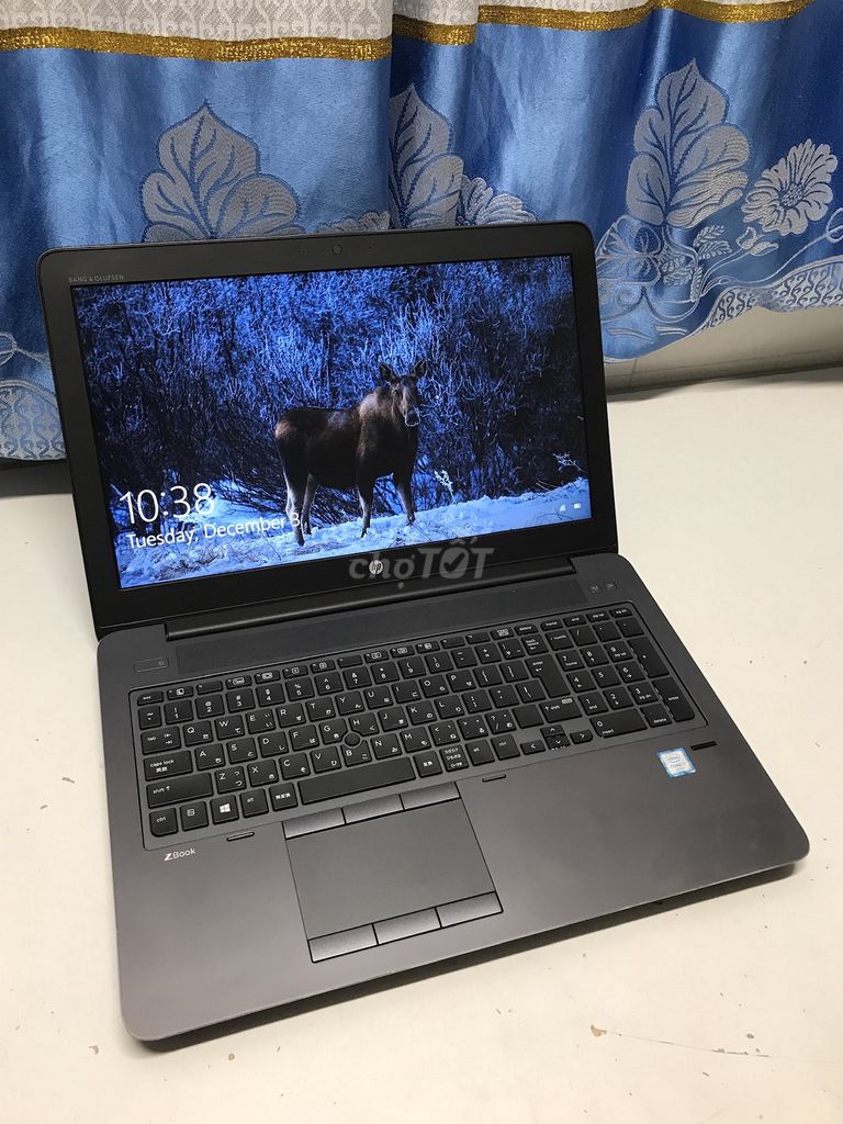 HP Máy trạm i7-6700HQ/16G/SSD 256+500G 15.6" 99%