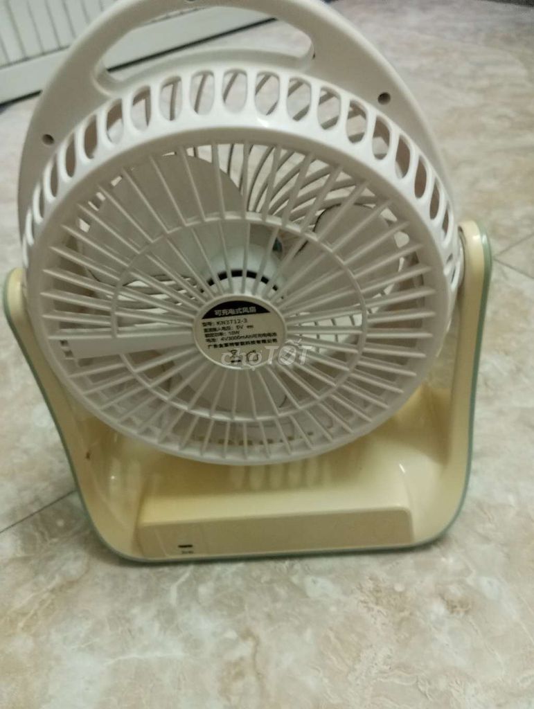 Quạt tích điện có đèn LED Trắng, Vàng, Xanh. Mua bán Quạt tại Quận Kiến An Hải Phòng được đăng bởi Cường kc Phạm hình 1