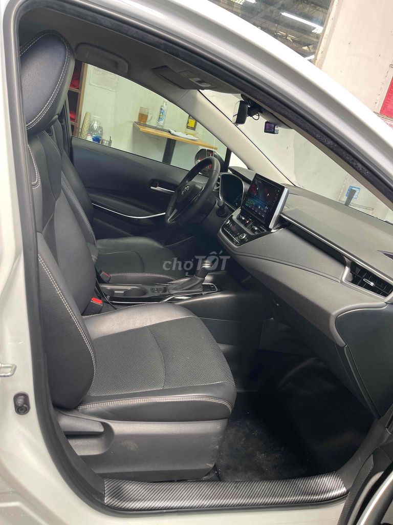 Toyota Corolla Altis 1.8V 2024