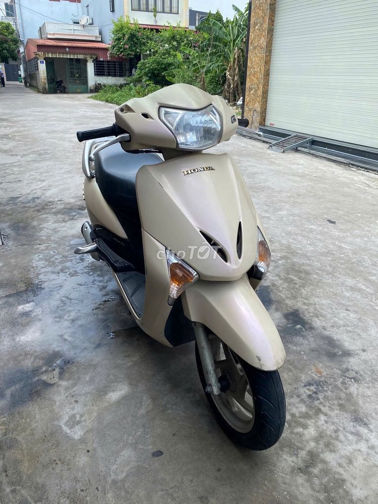 Продается автомобиль Honda, ведущий ниндзя, 2010
