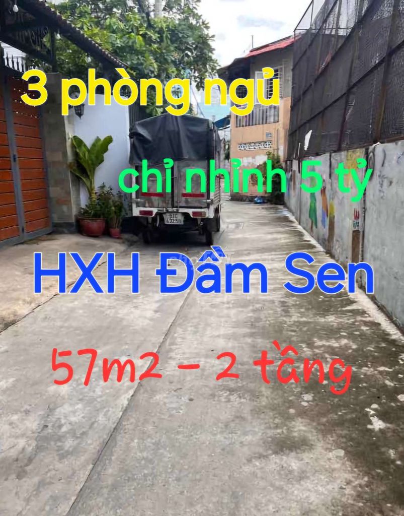 Bên cạnh Đầm Sen, 57m2, oto ngang nhà.