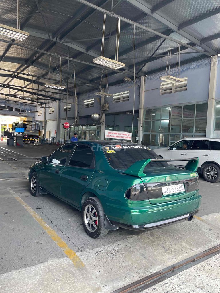 Mazda 323 2000 синяя