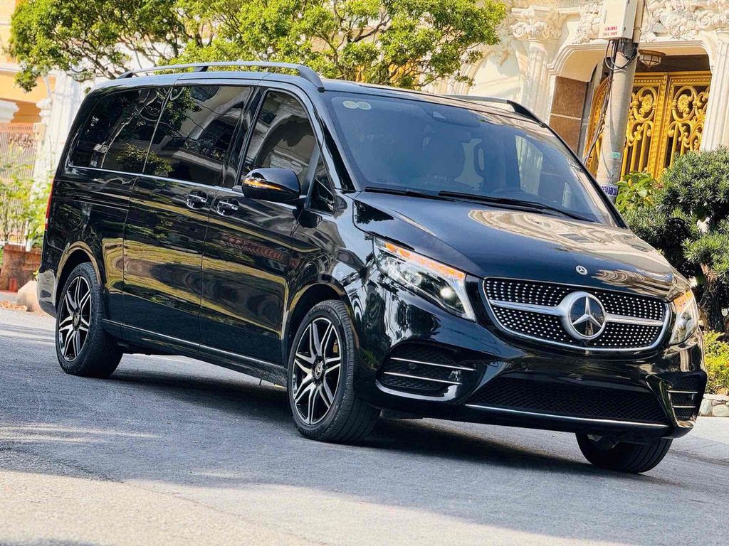 Mercedes Benz V250AMG Model 2023 - Bank 90%. Mua bán Ô tô tại Quận 7 Tp Hồ Chí Minh được đăng bởi PHÁT ĐẠT LUXURY CAR hình 1