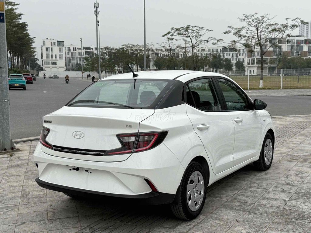Hyundai I10 Sedan 2025 Белый 2800 км