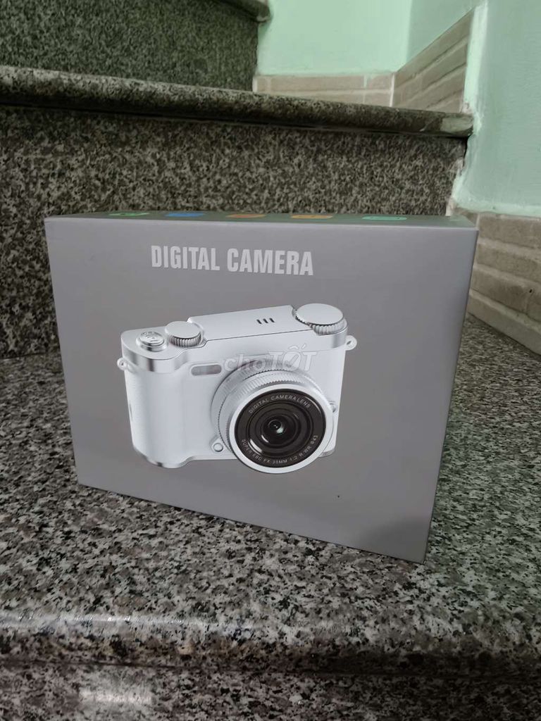 Máy ảnh kỹ thuật số Trắng xám CCD. Mua bán Máy ảnh, Máy quay tại Quận 4 Tp Hồ Chí Minh được đăng bởi Phúc Trương hình 1