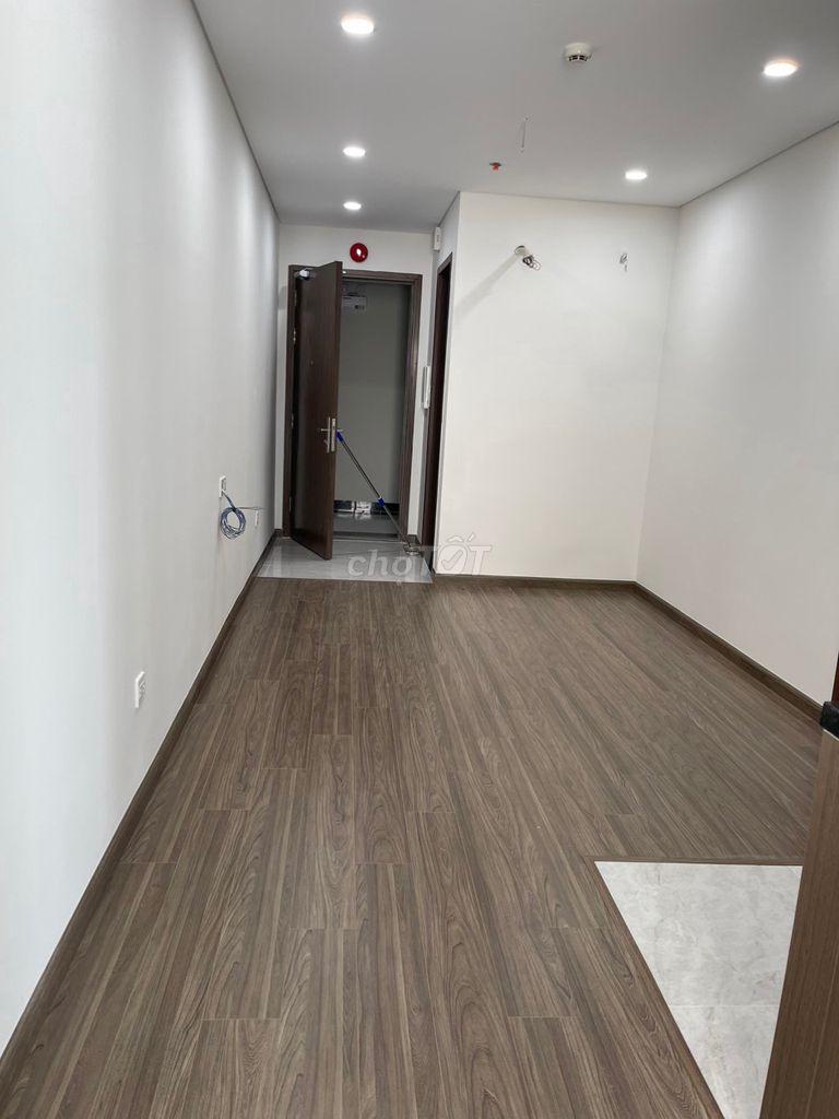 Bán căn 2PN FPT Plaza2 view hướng đông thoáng mát giá 1750