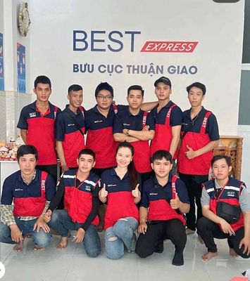 Best Thuận Giao Tuyển 3 nhân viên giao nhân , 1 nhân vien kho