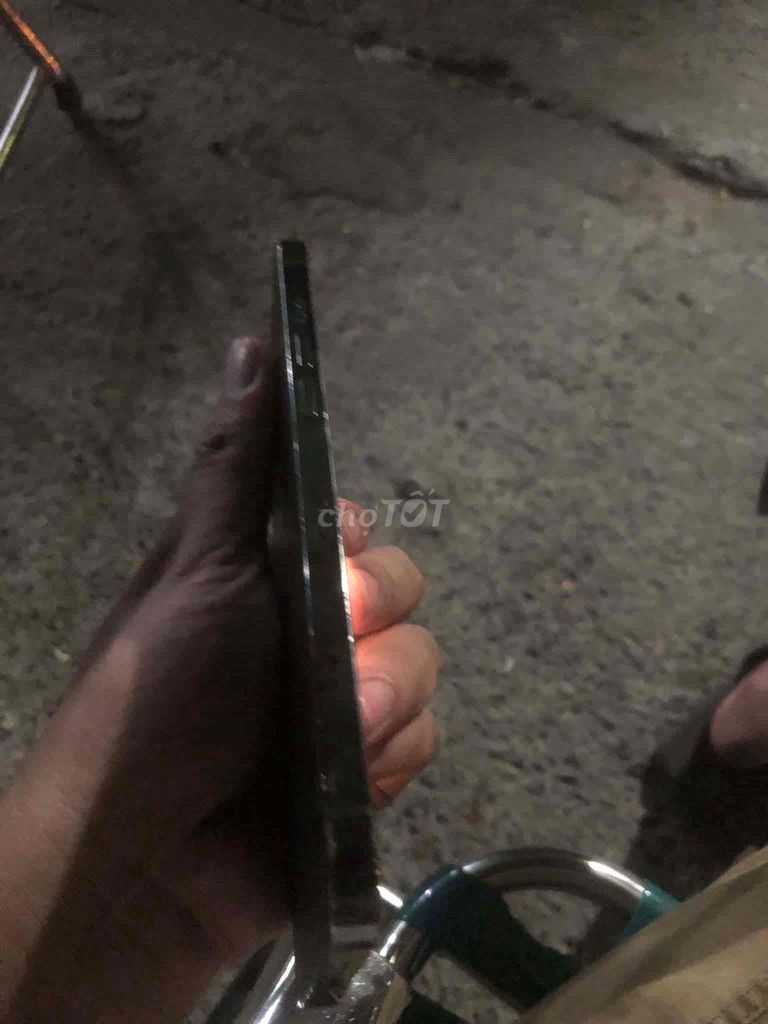 Apple iPhone 12 Pro Max Đen Đã thay màn hình, pin. Mua bán Điện thoại tại Quận 4 Tp Hồ Chí Minh được đăng bởi Võ Hồ Uyên Nhi hình 1