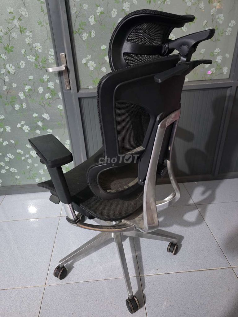 Ghế công thái học One Chair VGL311 Plus Đen lưới. Mua bán Bàn ghế tại Huyện Long Hồ Vĩnh Long được đăng bởi Trần Tú hình 1