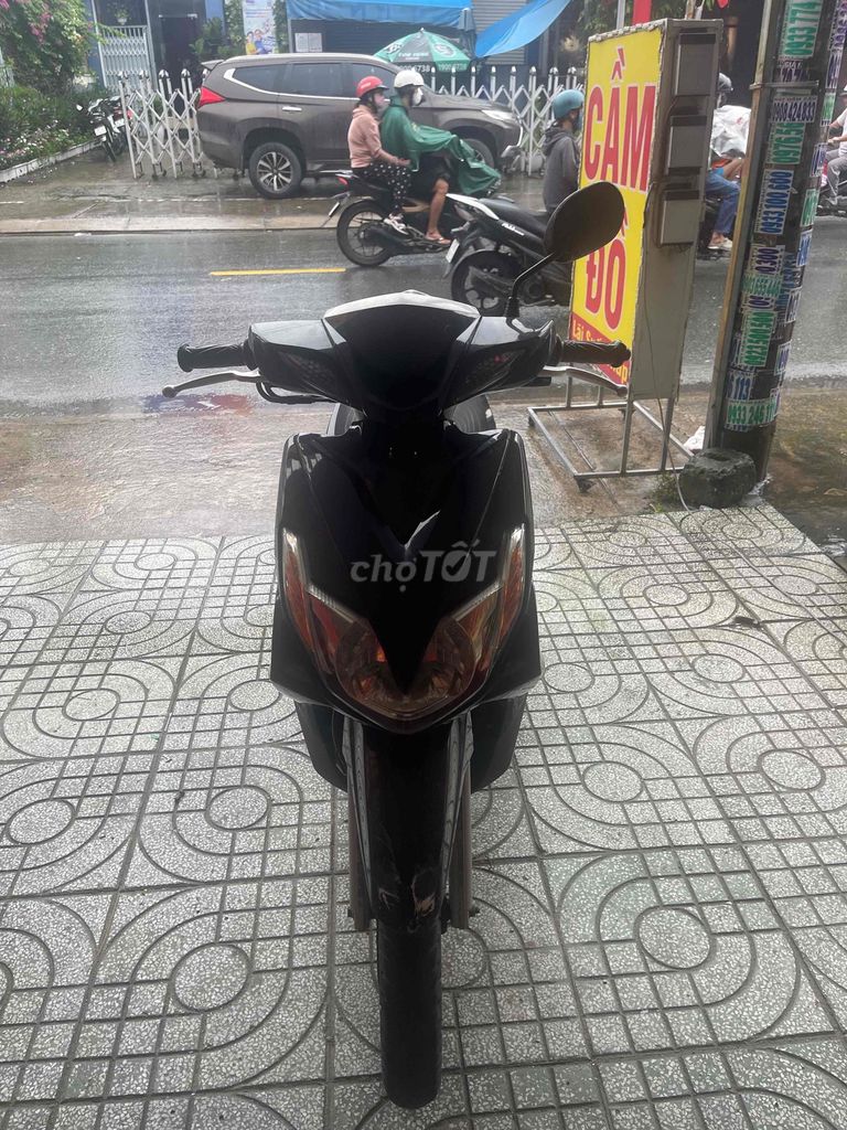 xe bán. luvias. biển tp. Mua bán Xe máy tại Quận Bình Tân Tp Hồ Chí Minh được đăng bởi Thành Công hình 1