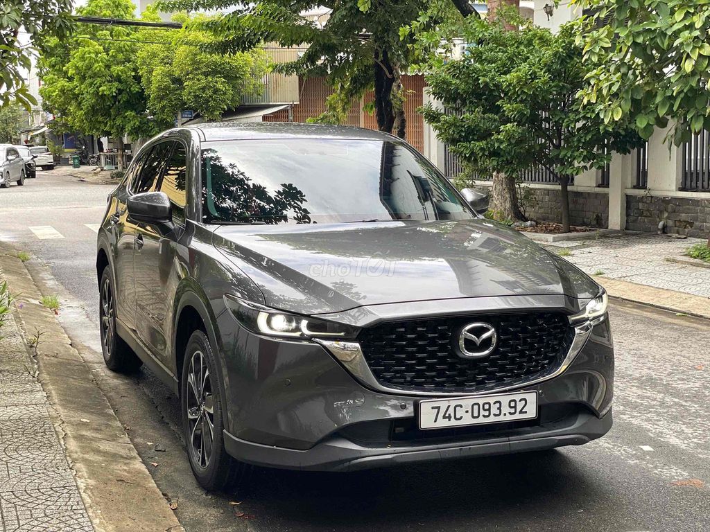 Mazda CX5 2025 серая 5 мест 30 тыс. км