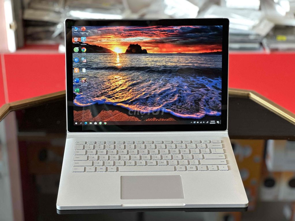 cần bán surface book 2 i7