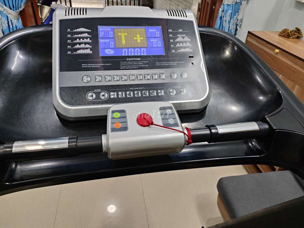 Máy chạy bộ Matrix V AC 4.5hp+ Đen
