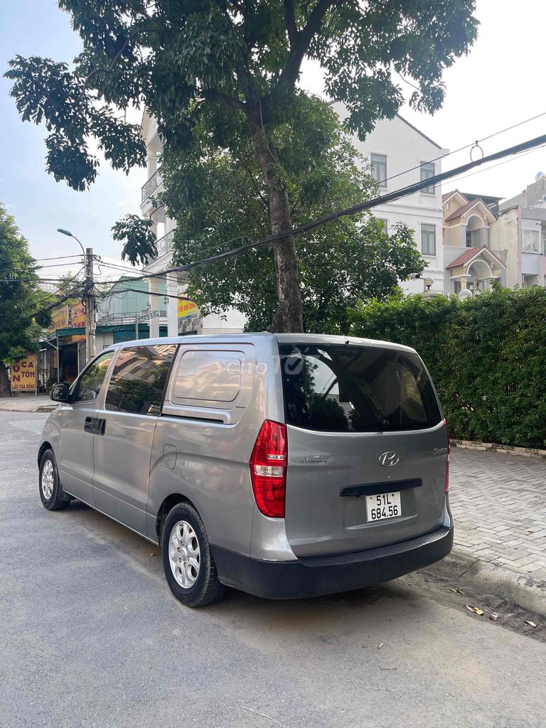 Hyundai Starex 2011 2.5D MT - 130000 km. Mua bán Ô tô tại Quận 7 Tp Hồ Chí Minh được đăng bởi Lethai hình 5