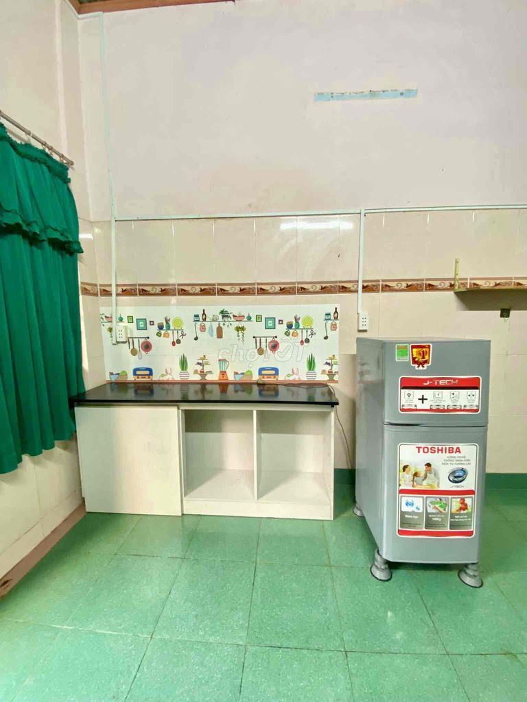 Phòng trọ đầy đủ nội thất gần công viên Bình Long