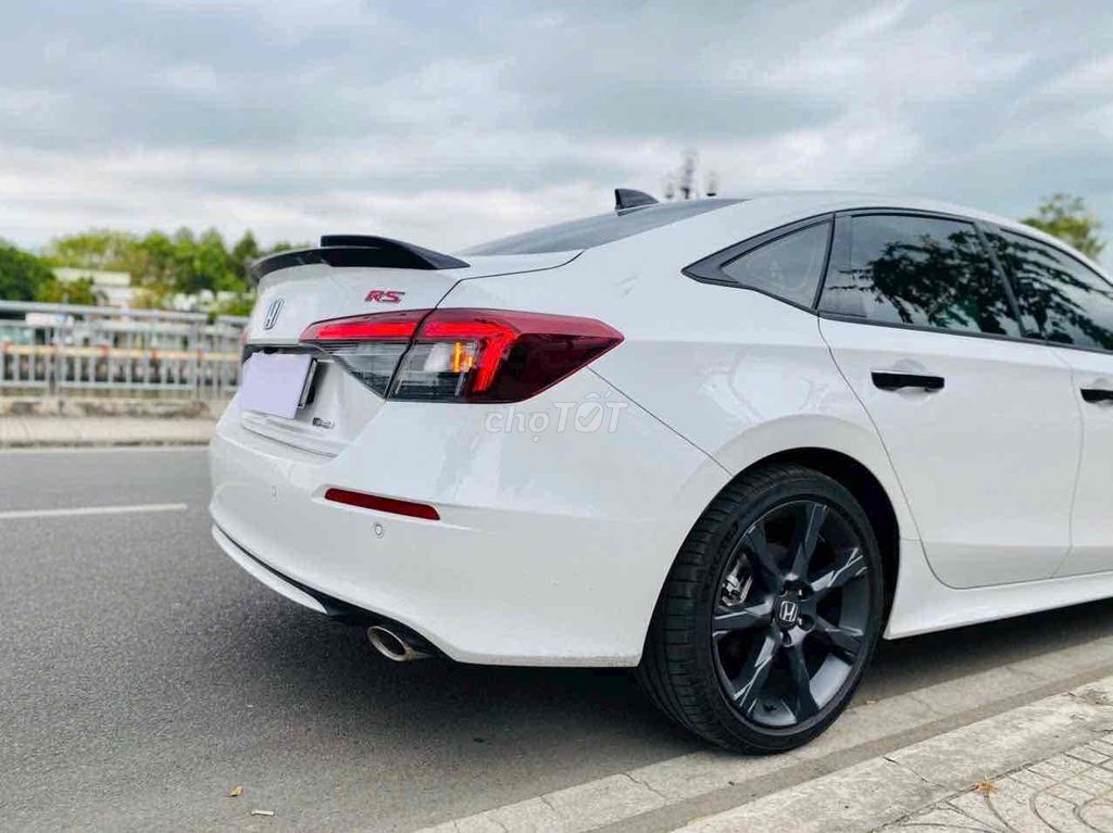 Honda Civic HEV 2025 3000км