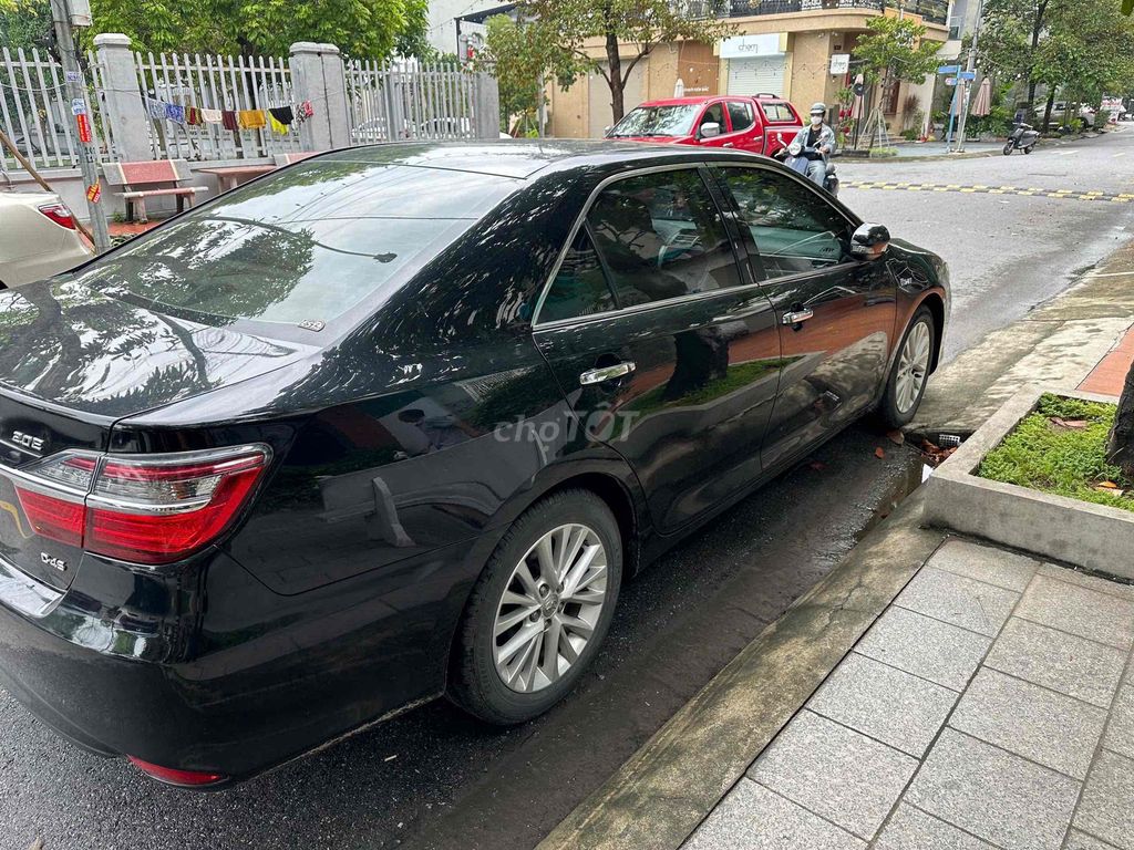 Toyota Camry 2018 2.0E - 90000 km. Mua bán Ô tô tại Quận Cầu Giấy Hà Nội được đăng bởi Tạ Vũ hình 4