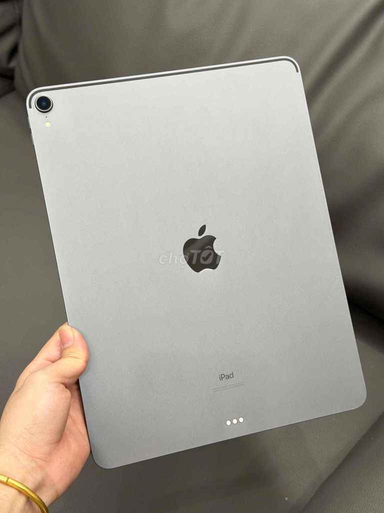 iPad Pro 12.9inch 2018 256GB Wifi nguyên zin bypas. Mua bán Máy tính bảng tại Quận Ninh Kiều Cần Thơ được đăng bởi Thái Mobile hình 1