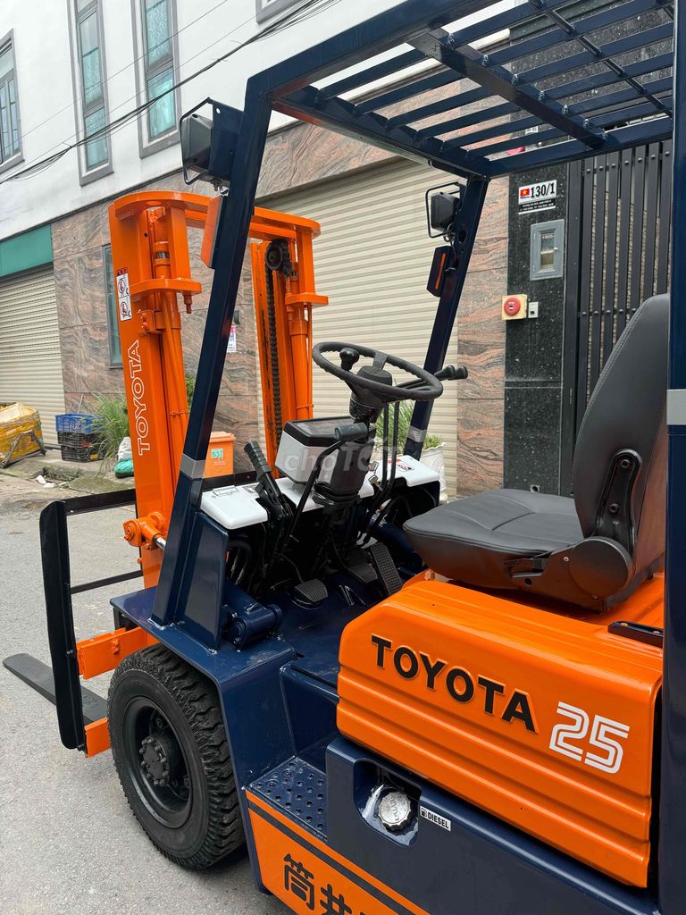 Xe nâng Toyota 2.5 Tấn Dầu. Mua bán Phương tiện khác tại Thành phố Thủ Đức Tp Hồ Chí Minh được đăng bởi Quốc Thanh hình 6