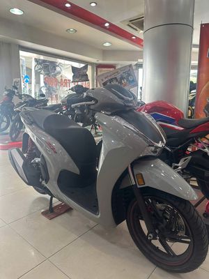 Honda SH 350i Thể Thao - Giao xe miễn phí tận nhà. Mua bán Xe máy tại Quận Bình Thạnh Tp Hồ Chí Minh được đăng bởi Head Phát Tiến