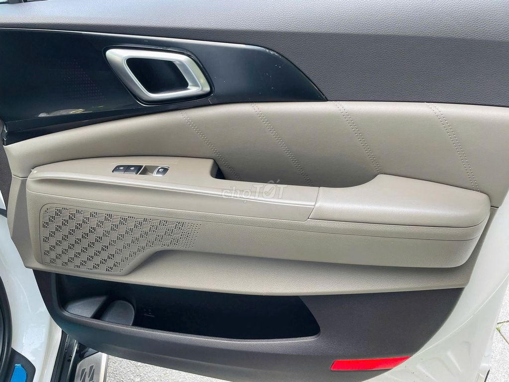 Kia Carnival Premium 2.2D 8S 2025 - 45000 km. Mua bán Ô tô tại Quận Tân Bình Tp Hồ Chí Minh được đăng bởi ĐỨC XE LƯỚT hình 16