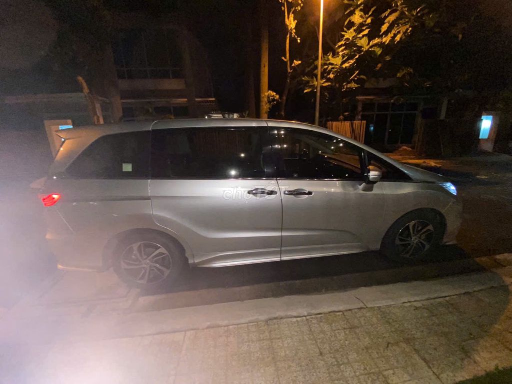 Honda Odyssey 2016 Model 2017, 2.4 CVT, 100.000KM. Mua bán Ô tô tại Quận Tân Bình Tp Hồ Chí Minh được đăng bởi Nguyễn Văn Thanh Quang hình 7